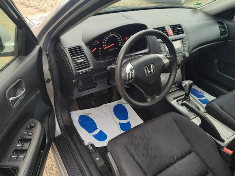 Honda Accord Automat* Zadbana*Model 2005 VII (2002-2008)