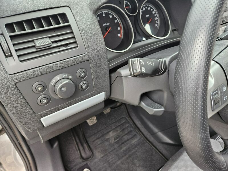 Opel Zafira Opłacona Zdrowa Zadbana Po Serwisie Klima Navi Alusy 7 Foteli 1 Wł B (2005-2011)
