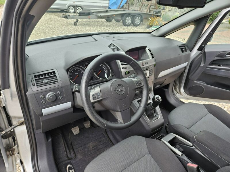 Opel Zafira Opłacona Zdrowa Zadbana Po Serwisie Klima Navi Alusy 7 Foteli 1 Wł B (2005-2011)
