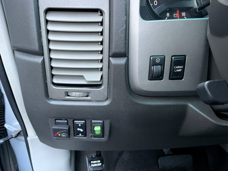 Nissan Titan LPG do 2031,Tempomat, Klimatyzacja, Navi, Hak, Android, USB, Bluetooth