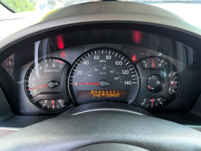 Nissan Titan LPG do 2031,Tempomat, Klimatyzacja, Navi, Hak, Android, USB, Bluetooth