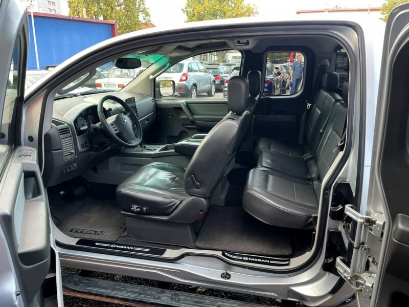 Nissan Titan LPG do 2031,Tempomat, Klimatyzacja, Navi, Hak, Android, USB, Bluetooth