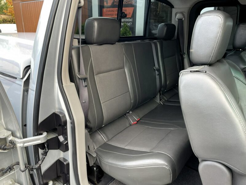 Nissan Titan LPG do 2031,Tempomat, Klimatyzacja, Navi, Hak, Android, USB, Bluetooth
