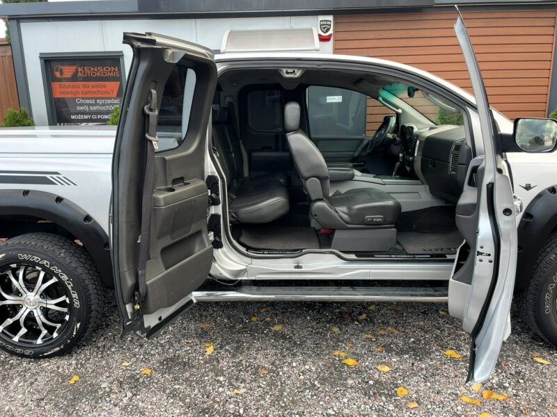 Nissan Titan LPG do 2031,Tempomat, Klimatyzacja, Navi, Hak, Android, USB, Bluetooth