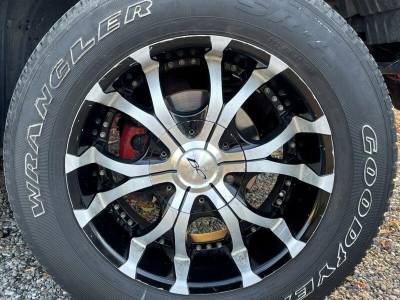 Nissan Titan LPG do 2031,Tempomat, Klimatyzacja, Navi, Hak, Android, USB, Bluetooth