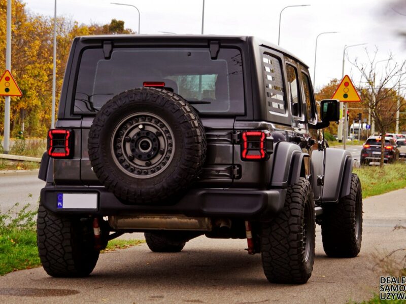 Jeep Wrangler Unlimited Sport 2020 – Siła, Styl i Gotowość na Każdą Przygodę! IV (2017-)