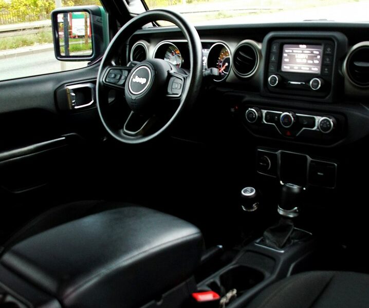 Jeep Wrangler Unlimited Sport 2020 – Siła, Styl i Gotowość na Każdą Przygodę! IV (2017-)
