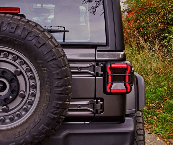 Jeep Wrangler Unlimited Sport 2020 – Siła, Styl i Gotowość na Każdą Przygodę! IV (2017-)