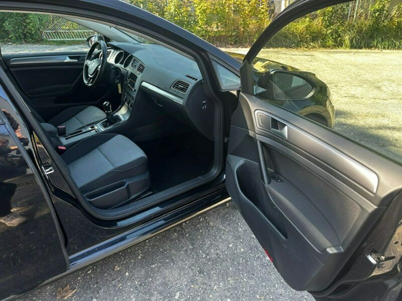 Volkswagen Golf VII 1,6 TDI 110KM 153TKM Klimatronik Navi Alu PDC 2015 Bez wkładu fina VII (2012-)