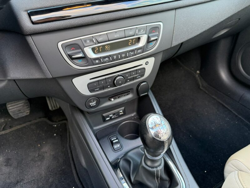 Renault Megane Cabrio LIFT III 1.2 TCE 131 Skóra Led Navi PDC Bogate wyposażenie 2014 III (2008-2016)