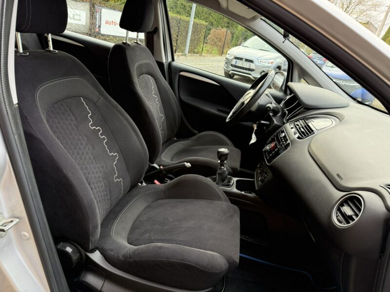 Fiat Punto 2012 1,2 69KM Rej.03.2014r Klimatyzacja Bluetooth