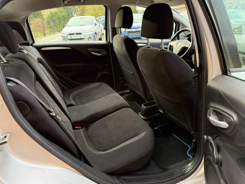 Fiat Punto 2012 1,2 69KM Rej.03.2014r Klimatyzacja Bluetooth