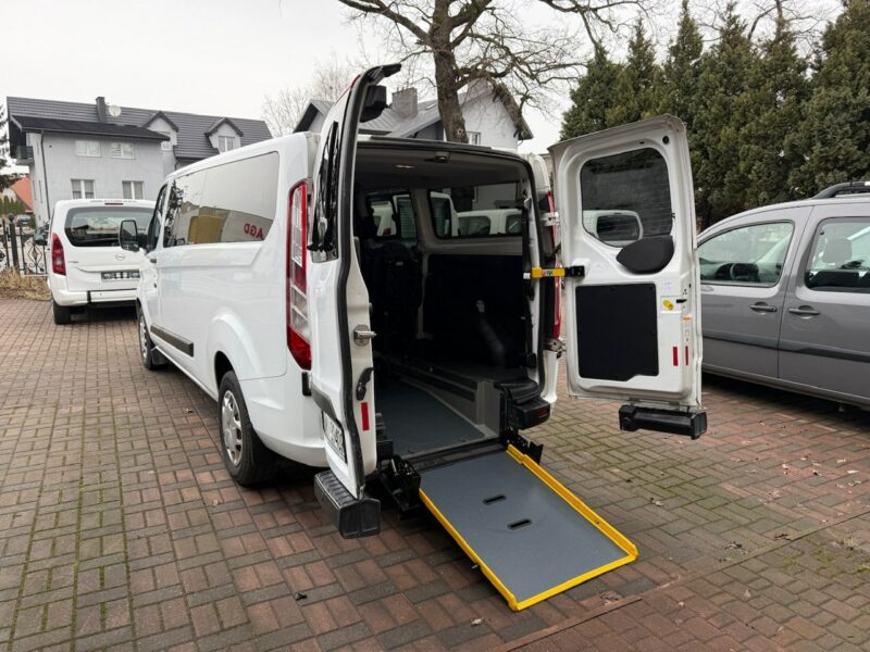 Ford Transit Custom Custom do przewozu Niepełnosprawnych inwalida rampa Model 2021 PFRON