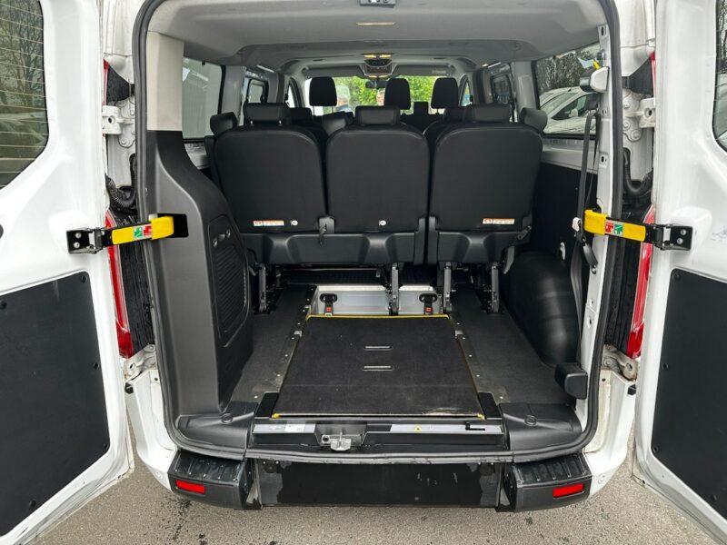 Ford Transit Custom Custom do przewozu Niepełnosprawnych inwalida rampa Model 2021 PFRON