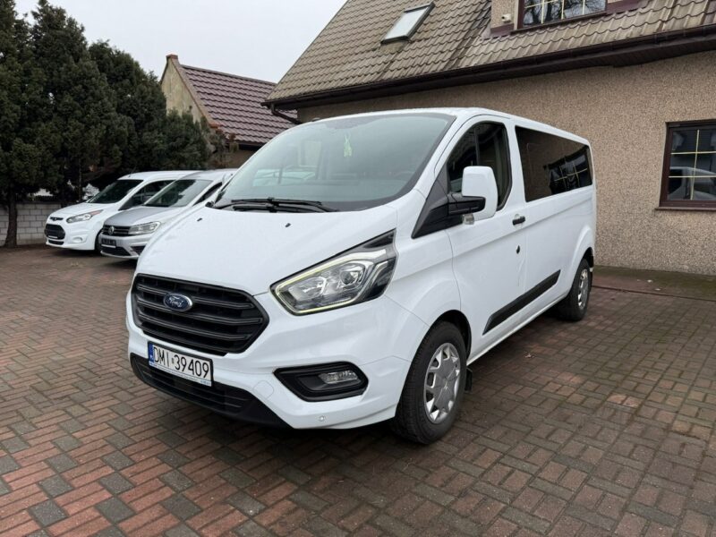Ford Transit Custom Custom do przewozu Niepełnosprawnych inwalida rampa Model 2021 PFRON