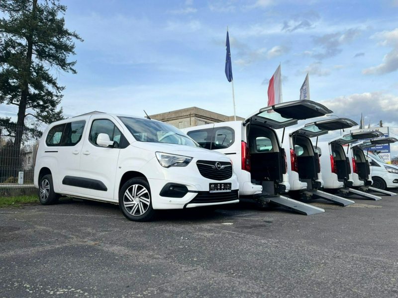 Ford Transit Custom Custom do przewozu Niepełnosprawnych inwalida rampa Model 2021 PFRON