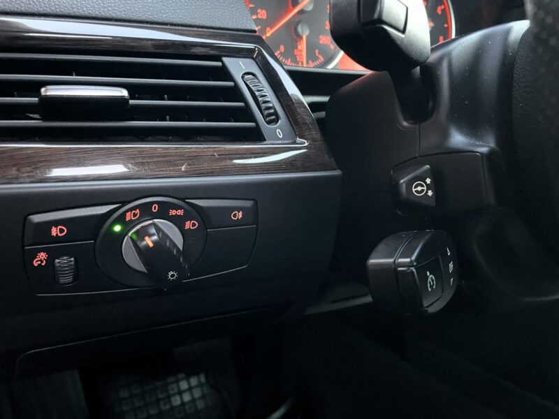 BMW 520 LIFT, Komforty, 4x Podgrzewane Fotele,Klima,Navi,Temp,Logic 7,Panorama E60 (2003-2010)