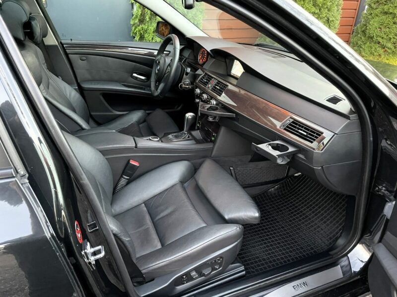 BMW 520 LIFT, Komforty, 4x Podgrzewane Fotele,Klima,Navi,Temp,Logic 7,Panorama E60 (2003-2010)