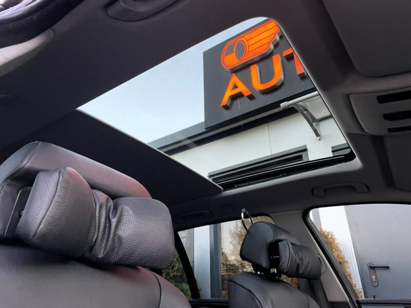 BMW 520 LIFT, Komforty, 4x Podgrzewane Fotele,Klima,Navi,Temp,Logic 7,Panorama E60 (2003-2010)