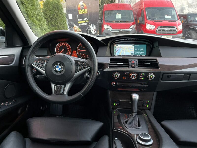 BMW 520 LIFT, Komforty, 4x Podgrzewane Fotele,Klima,Navi,Temp,Logic 7,Panorama E60 (2003-2010)