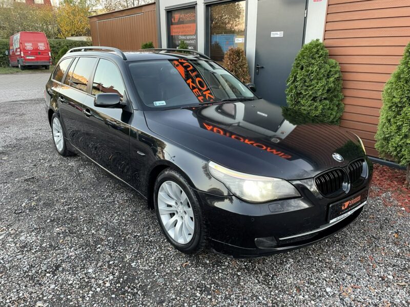 BMW 520 LIFT, Komforty, 4x Podgrzewane Fotele,Klima,Navi,Temp,Logic 7,Panorama E60 (2003-2010)