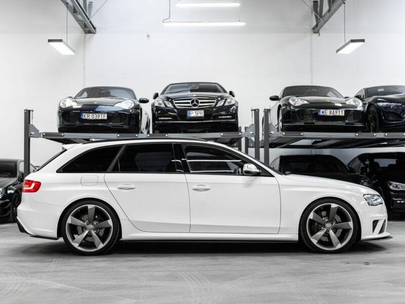 Audi RS4 Biały kruk. Jak nowa. Panorama, B&O. Bezwypadkowa. B8 (2012-2015)