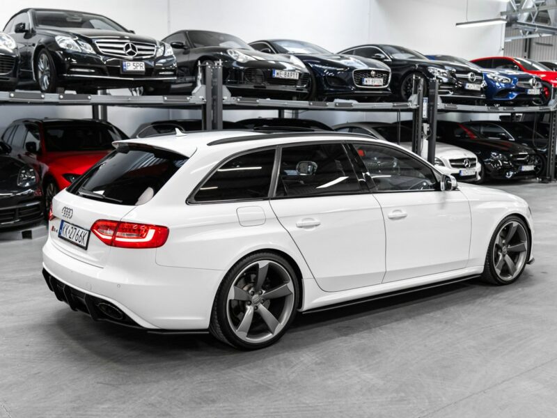 Audi RS4 Biały kruk. Jak nowa. Panorama, B&O. Bezwypadkowa. B8 (2012-2015)