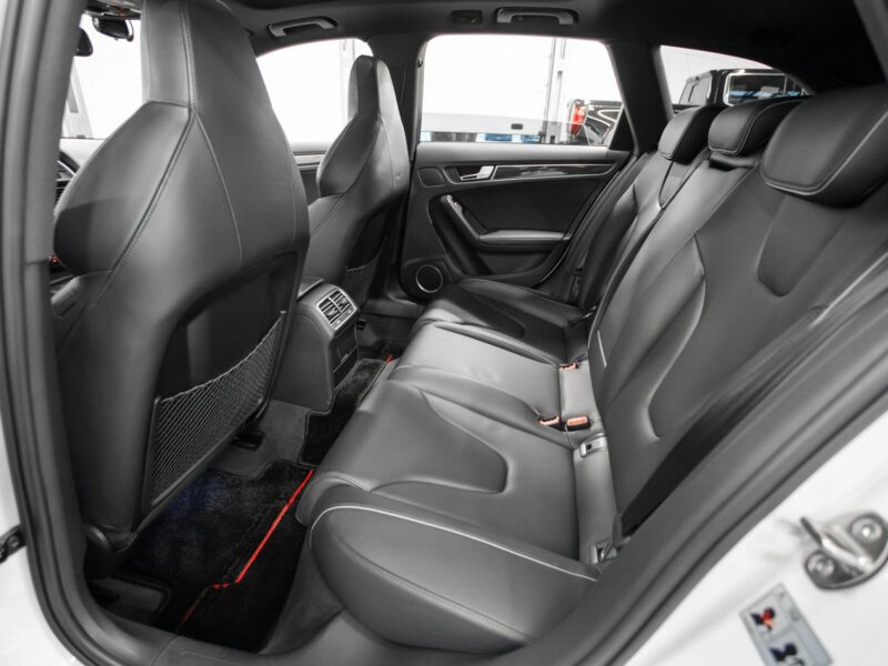 Audi RS4 Biały kruk. Jak nowa. Panorama, B&O. Bezwypadkowa. B8 (2012-2015)