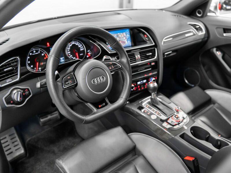Audi RS4 Biały kruk. Jak nowa. Panorama, B&O. Bezwypadkowa. B8 (2012-2015)