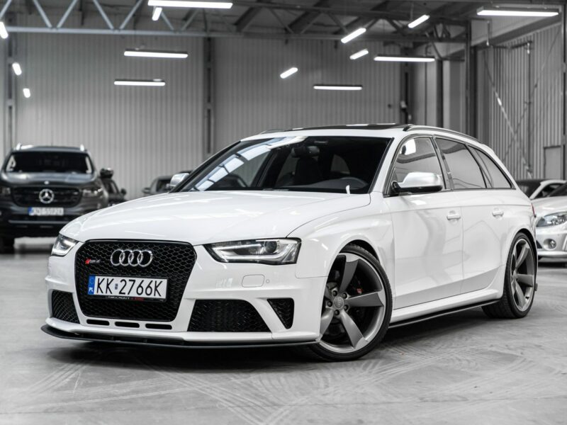 Audi RS4 Biały kruk. Jak nowa. Panorama, B&O. Bezwypadkowa. B8 (2012-2015)