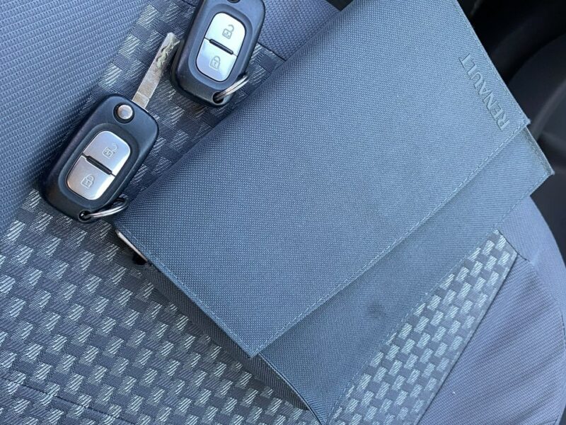 Renault Modus Niski przebieg gwarantowany/Klimatyzacja/8 airbag/2 kpl. kół/Isofix