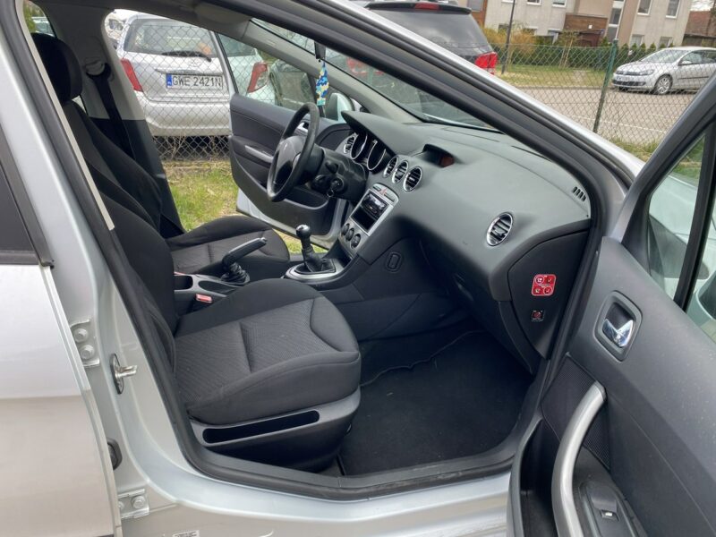 Peugeot 308 Benzyna, klimatyzacja, 8 airbag, tempomat, hak, drugie koła alufelgi T7 (2008-2013)