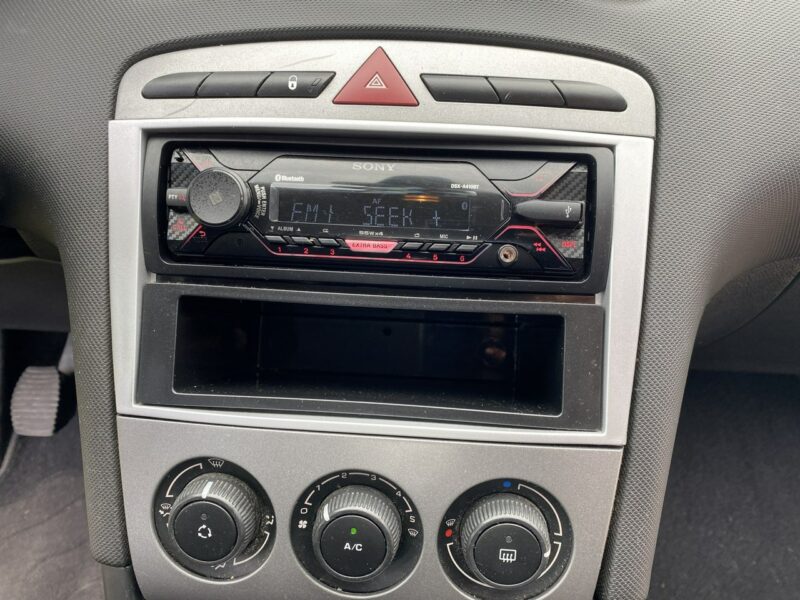Peugeot 308 Benzyna, klimatyzacja, 8 airbag, tempomat, hak, drugie koła alufelgi T7 (2008-2013)