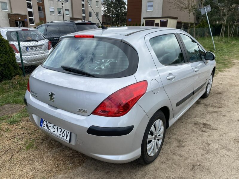Peugeot 308 Benzyna, klimatyzacja, 8 airbag, tempomat, hak, drugie koła alufelgi T7 (2008-2013)