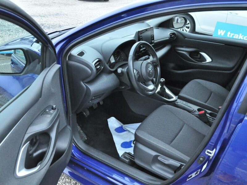 Toyota Yaris 1.5 Dynamic Force 125KM Comfort Kamera IV (2020-)