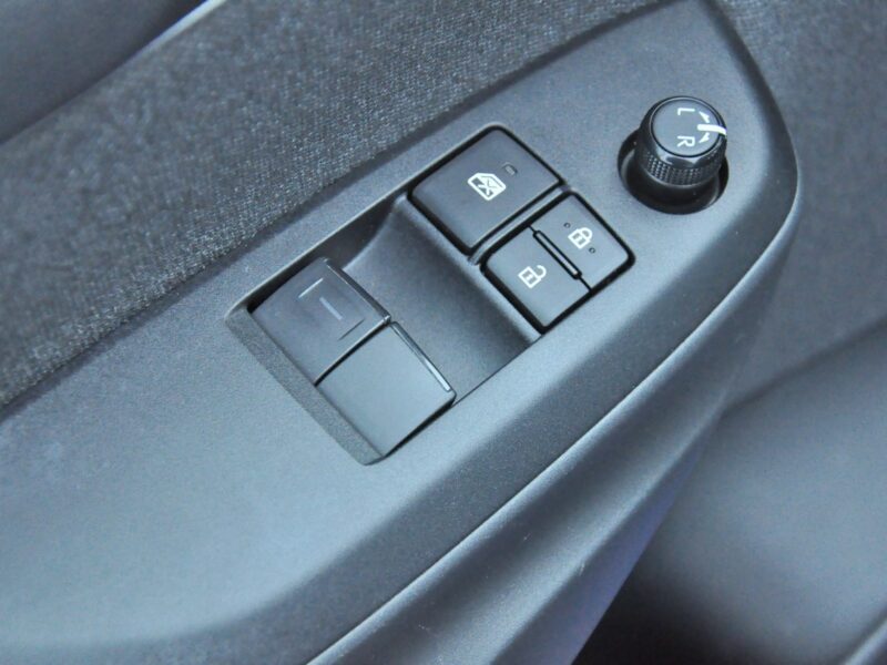 Toyota Yaris 1.5 Dynamic Force 125KM Comfort Kamera IV (2020-)