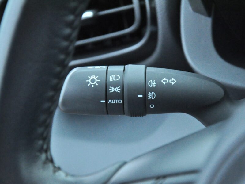 Toyota Yaris 1.5 Dynamic Force 125KM Comfort Kamera IV (2020-)