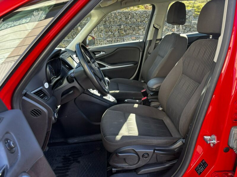 Opel Zafira 1.6T 150KM LPG 2017r 105 tys przebieg 7 osobowa C (2011-)