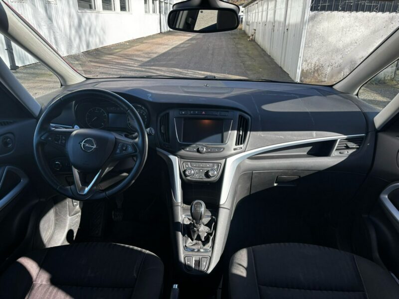 Opel Zafira 1.6T 150KM LPG 2017r 105 tys przebieg 7 osobowa C (2011-)