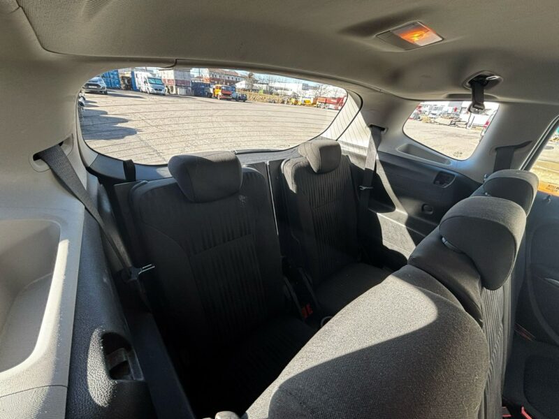 Opel Zafira 1.6T 150KM LPG 2017r 105 tys przebieg 7 osobowa C (2011-)