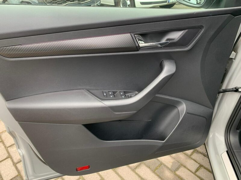 Škoda Karoq 1.5 150 DSG SportLine Virtual Kamera Ambiente