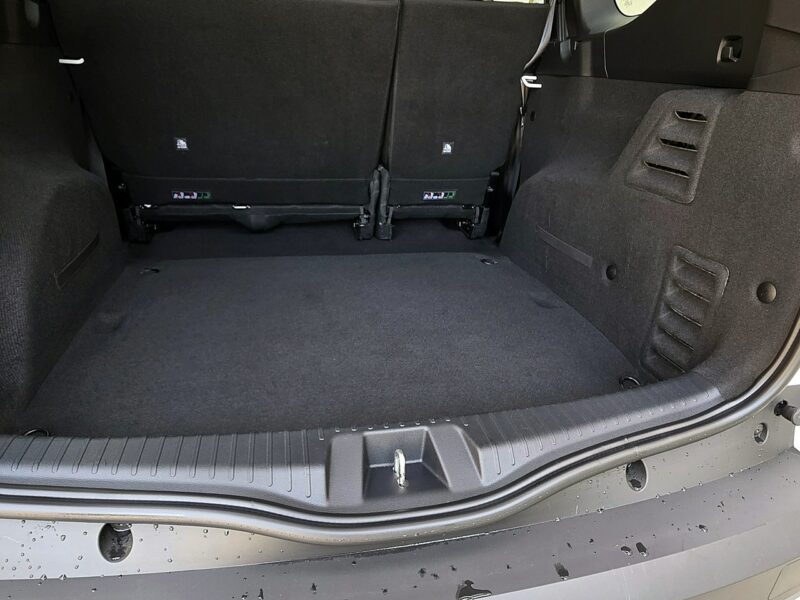 Dacia Jogger serwis ASO, nawigacja, Full Led