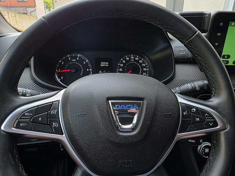 Dacia Jogger serwis ASO, nawigacja, Full Led