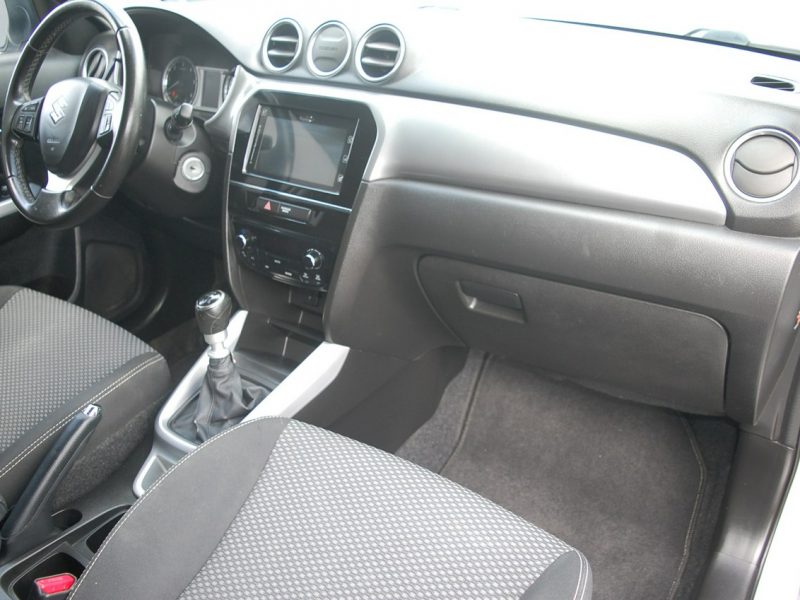 Suzuki Vitara Pierwsza-rej 2016,Kamera,Navi II (2015-2019)