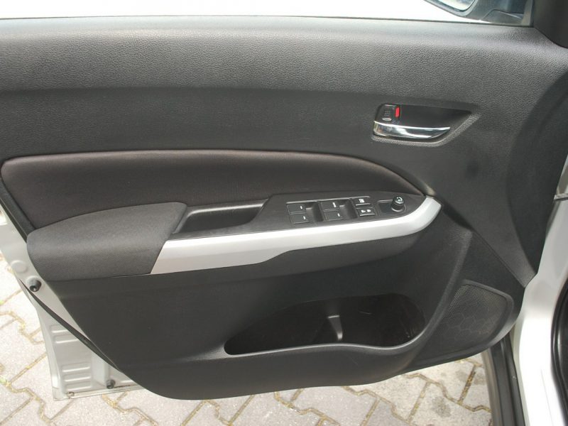 Suzuki Vitara Pierwsza-rej 2016,Kamera,Navi II (2015-2019)