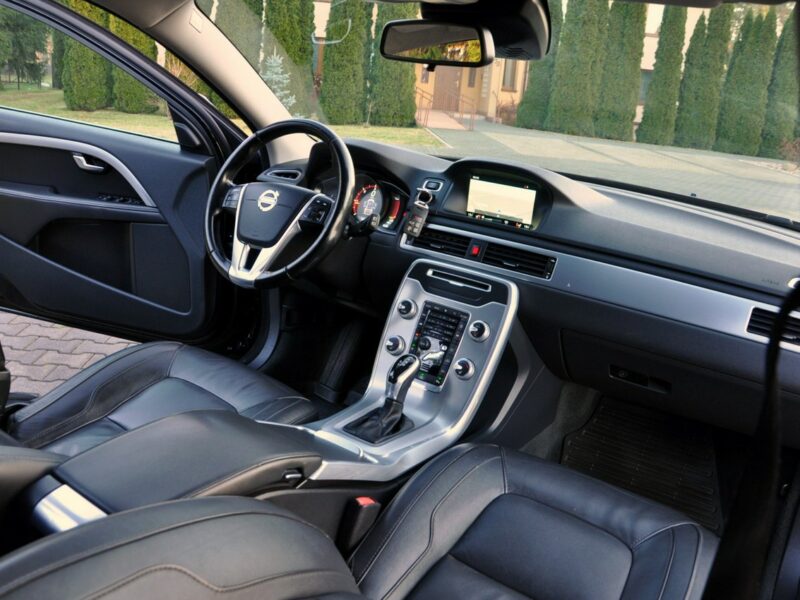 Volvo V70 2.0d(181KM)*D4*Lift*Led*Xenon*Navi*Skóry*Virtual Cokpit*Alu17"FUL*ASO III (2007-)