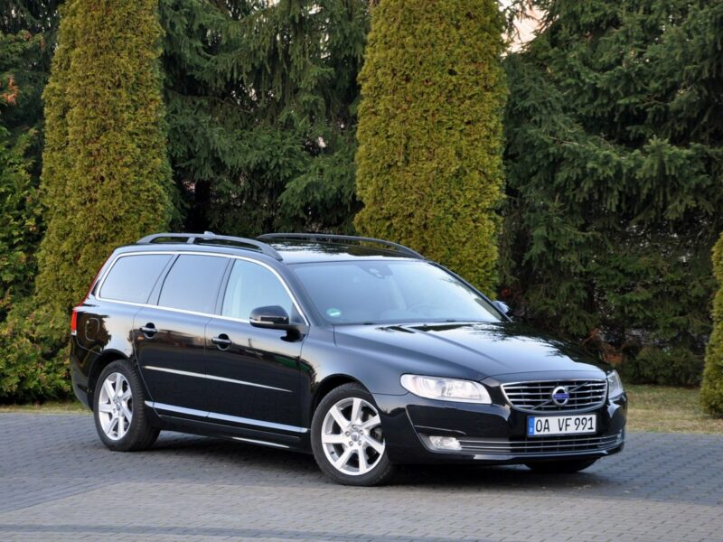 Volvo V70 2.0d(181KM)*D4*Lift*Led*Xenon*Navi*Skóry*Virtual Cokpit*Alu17"FUL*ASO III (2007-)