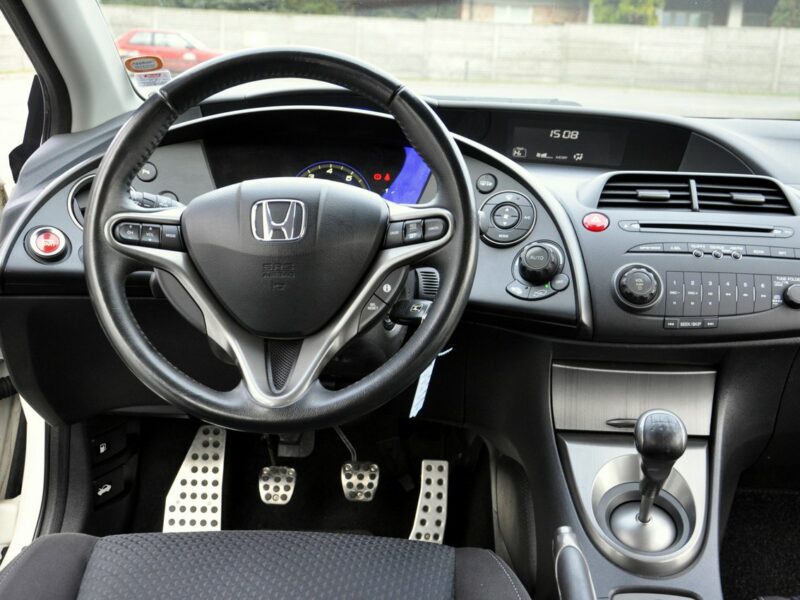 Honda Civic 1,8i-Vtec 140KM SPORT/Serwisowany/Parktronic/Alufelgi/USB/Model2011 VIII (2006-2011)