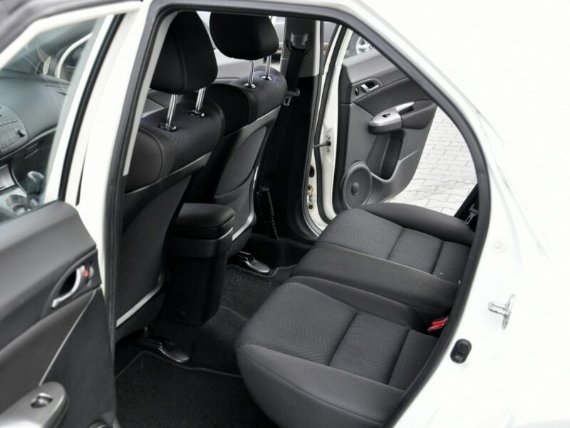 Honda Civic 1,8i-Vtec 140KM SPORT/Serwisowany/Parktronic/Alufelgi/USB/Model2011 VIII (2006-2011)