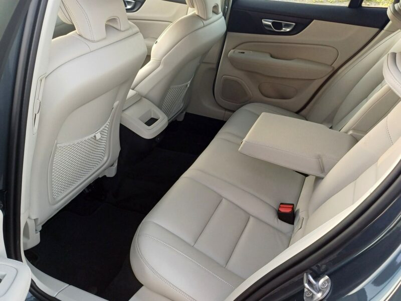 Volvo V60 Mild Hybrid Przebieg: 12.500 km II (2018-)